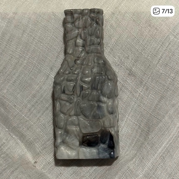 Two EMPTY Vintage Glass Avon Decanters - Picture 6 of 15